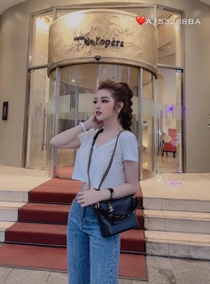 áo thun croptop cổ tim form rộng