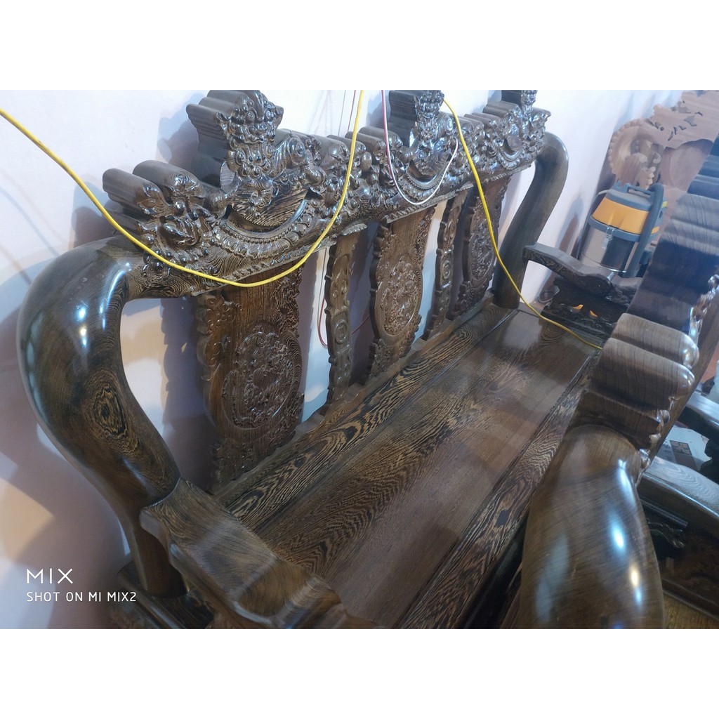 Bộ bàn ghế nghê 3 đầu gỗ mun đuôi công