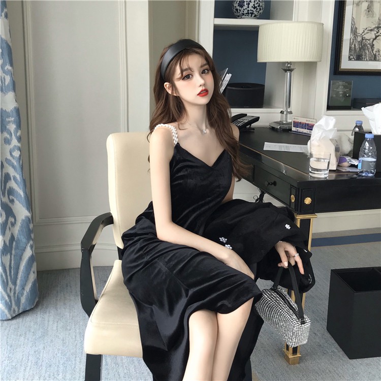 Đầm nhung tiểu thư hai dây dáng dài siêu sang chảnh kèm ảnh thật | BigBuy360 - bigbuy360.vn