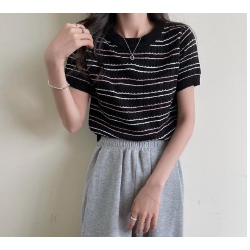 Áo thun nữ cổ tròn ngắn tay họa tiết kẻ sọc 8 màu thời trang