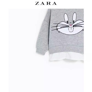 Áo nỉ Zara thỏ vạt trắng