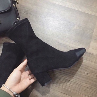Bốt da lộn cổ ngắn