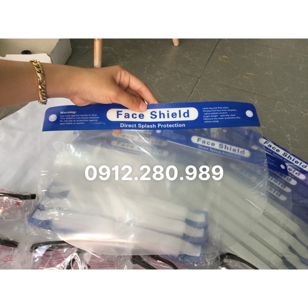 KÍNH CHỐNG GIỌT BẮN, CHE MẶT.