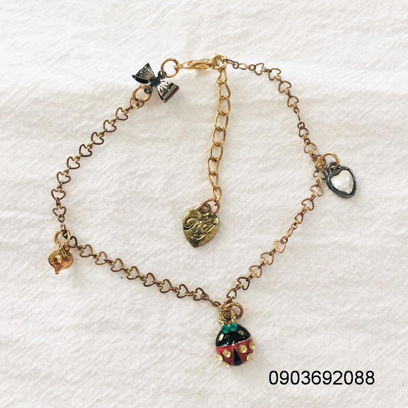 [HCM] Lắc chân hình con bọ cánh cứng