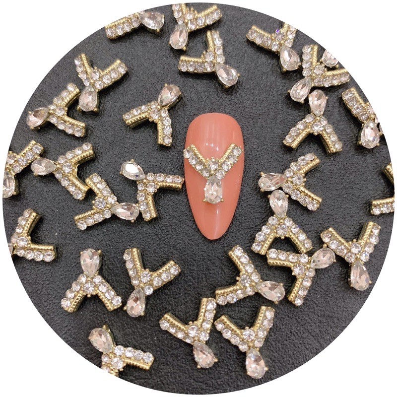 cham nail nhiều viên