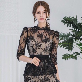 Đầm ren body peplum