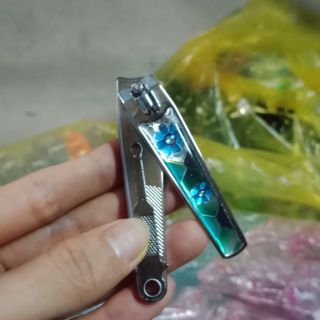 Bấm móng tay loại to