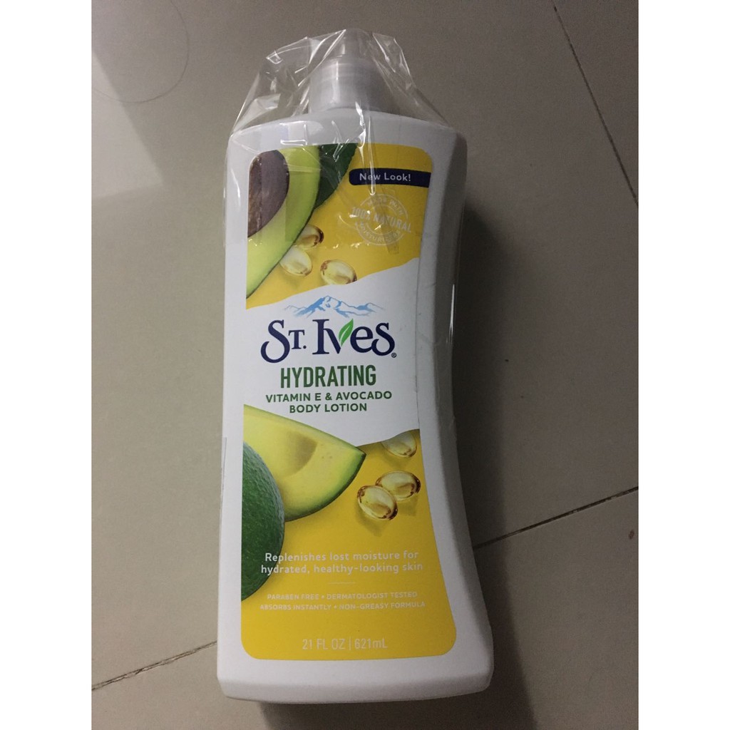 Sữa dưỡng thể St.Ives Vitamin E và Bơ 621ml