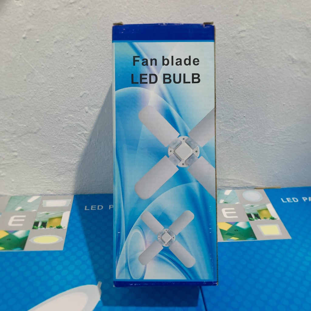 Đèn led cánh xòe 4 cánh (60W)- Tăng chỉnh được góc chiếu sáng- Tiết kiệm năng lượng, không hại mắt