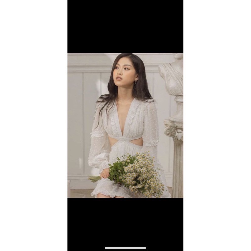 Đầm hoa nhíu bèo cut eo có mút ngực dáng xinh cổ V tay dài hở lưng XUKA-DRESS MT017 chất Voon xịn xó cao cấp. | BigBuy360 - bigbuy360.vn