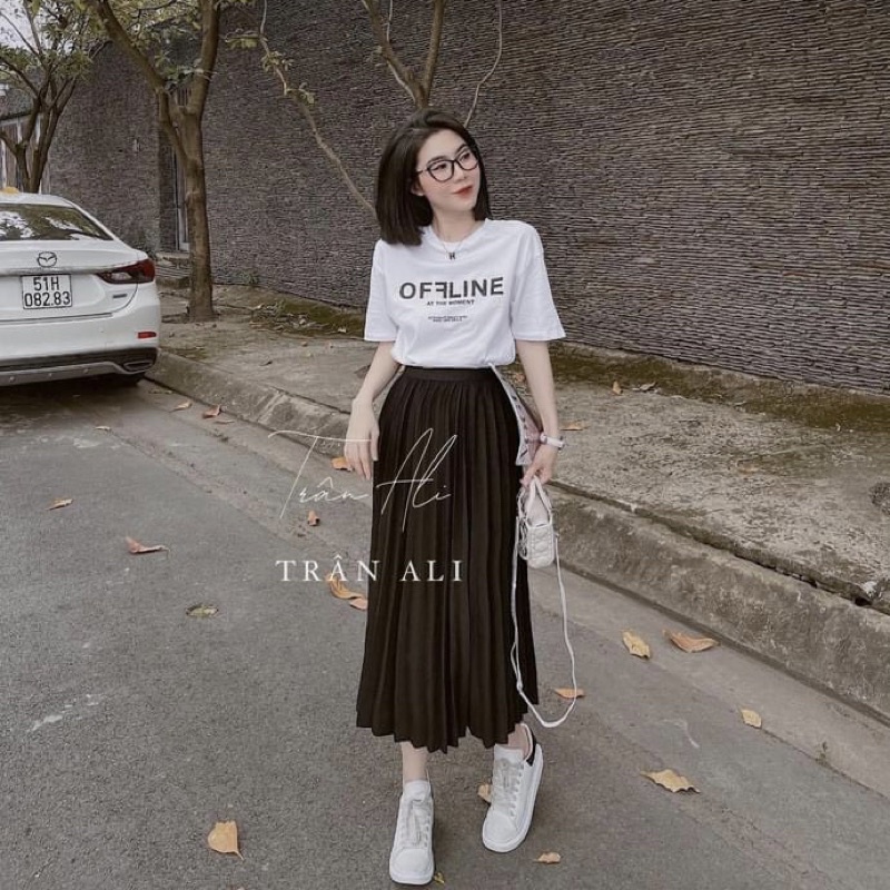 Set bộ áo phông OFF mix chân váy dập li xếp ly Áo cotton trắng váy midi dài đen