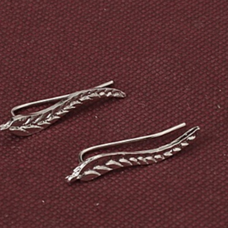 1 đôi bông tai kim loại hình chiếc lá thời trang cho nữ