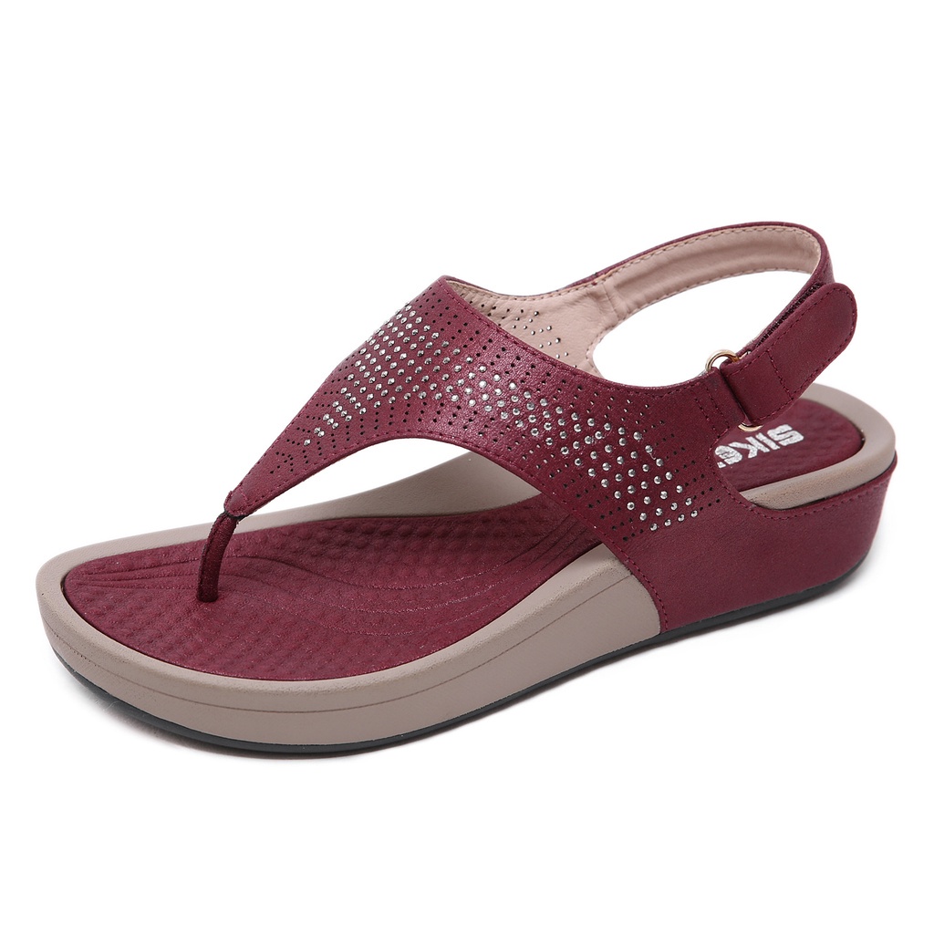 Giày sandal đế xuồng đính đá phong cách Retro