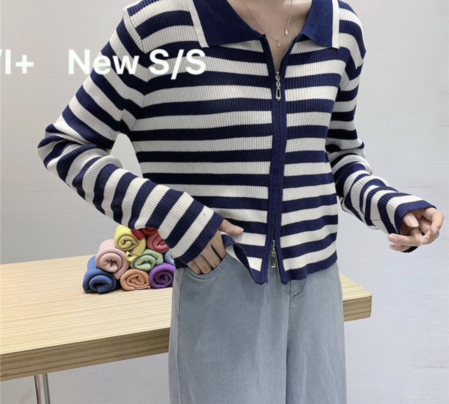 Áo Khoác Cardigan Có Khóa Kéo Mềm Mại Phong Cách Hàn Quốc Với 2 Màu Lựa Chọn