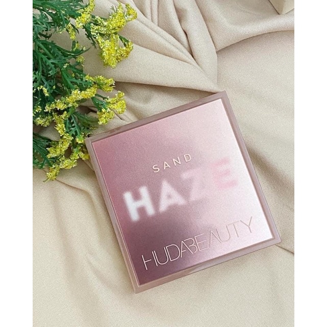 Bảng phấn mắt huda Haze Sand