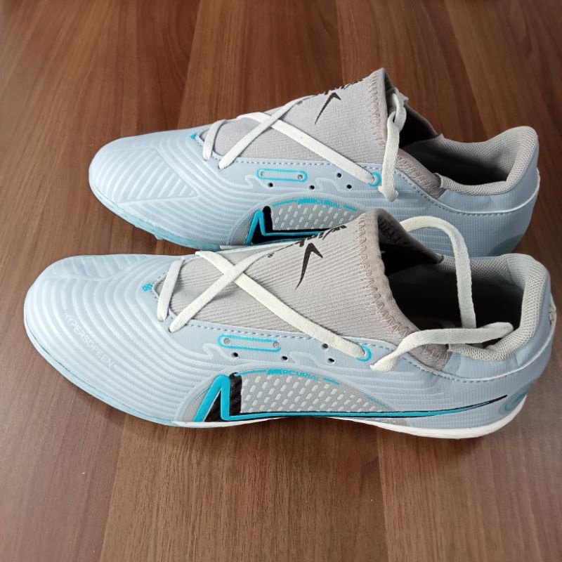 Giày đá bóng cổ thun Winbro N-Mercurial đã khâu đế Xám