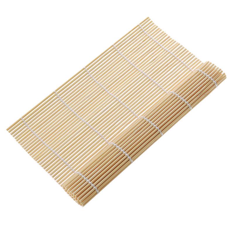 Dụng cụ làm cơm cuộn bằng tre tiện dụng