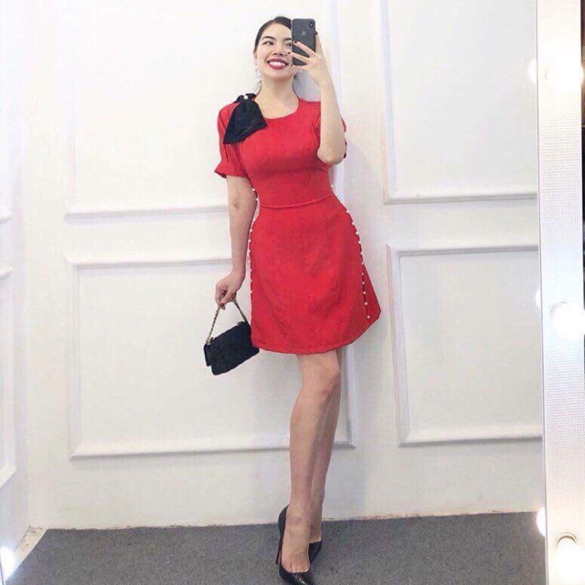 Váy ngọc trai
