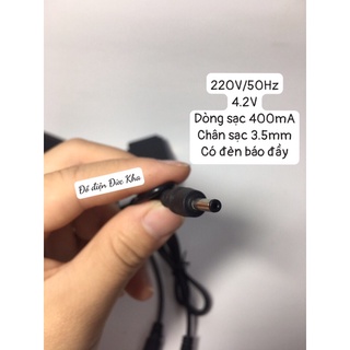Sạc đèn pin 1 chân tròn 30mm
