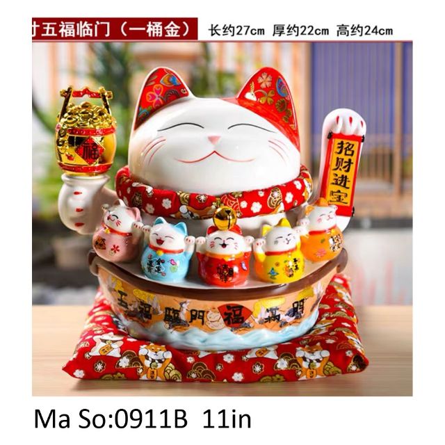 Mèo thần tài vẫy tay