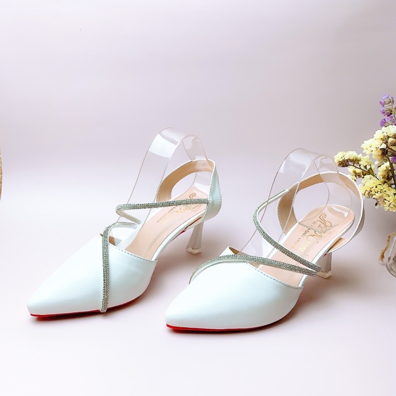 Giày cao gót nhọn 7p bít mũi dây xoàn chéo hông