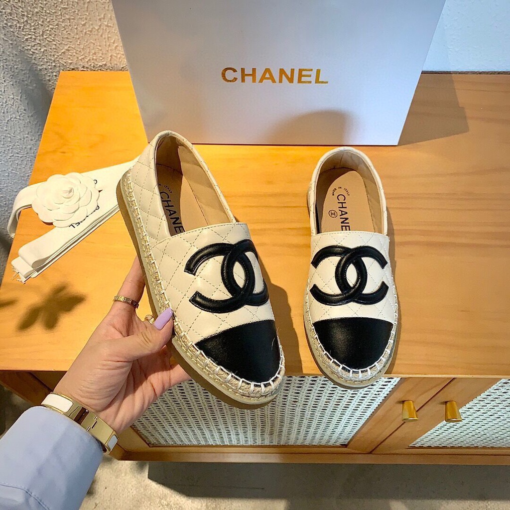Giày Lười Đế Bằng Thiết Kế Hai Lớp Đan Rơm Phong Cách Chanel Thời Trang Xuân Hè 2022 Mới Cho Nữ