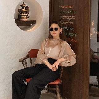 Áo voan bóng (kèm áo 2 dây) cổ bèo - Comte Blouse
