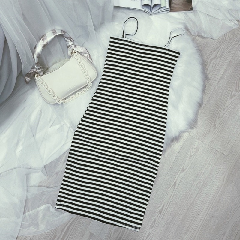 Váy hai dây ôm body sọc cực kì tôn dáng
