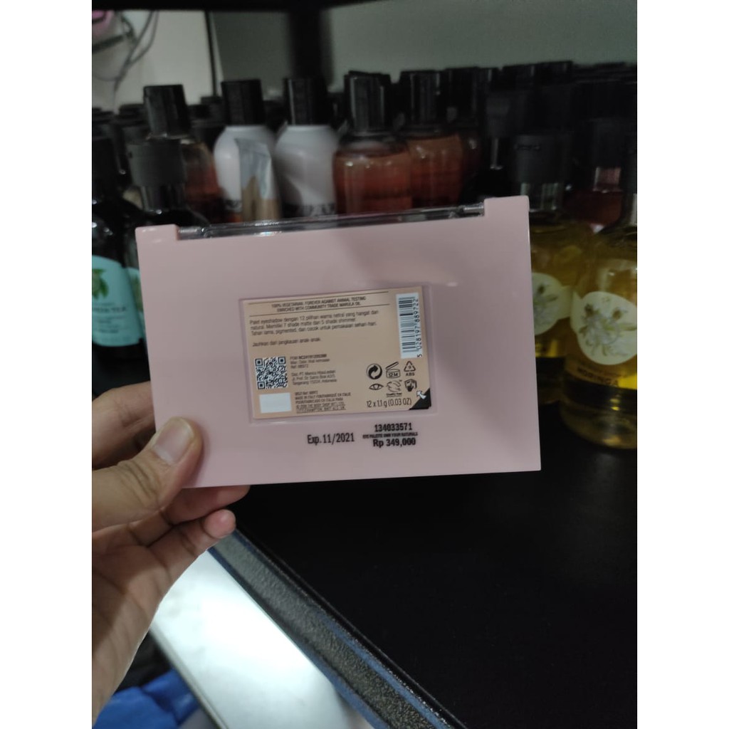 (Hàng Mới Về) Bảng Phấn Mắt 12 Màu Trang Điểm Chuyên Nghiệp | BigBuy360 - bigbuy360.vn