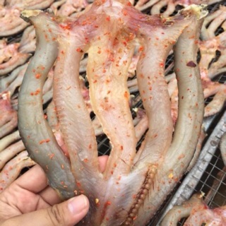 Khô cá lóc nhà làm đặc sản An Giang