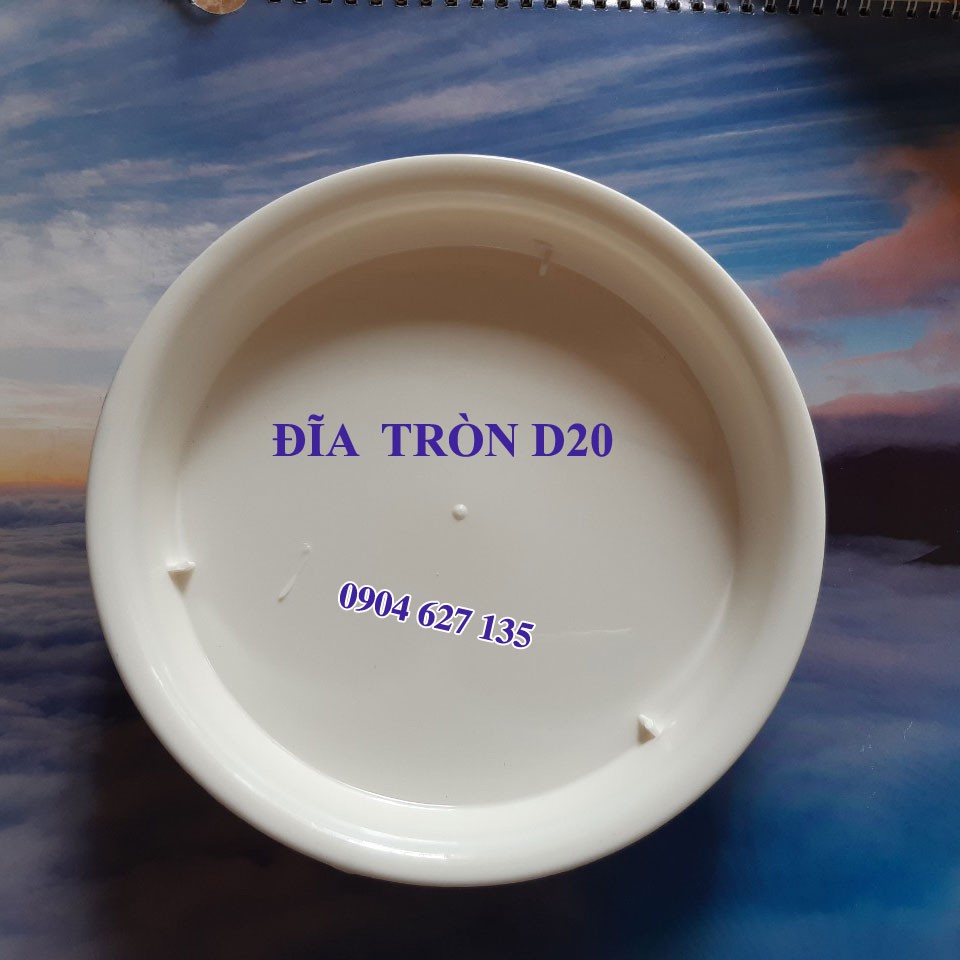 Đĩa tròn lót chậu nhựa trồng cây D200
