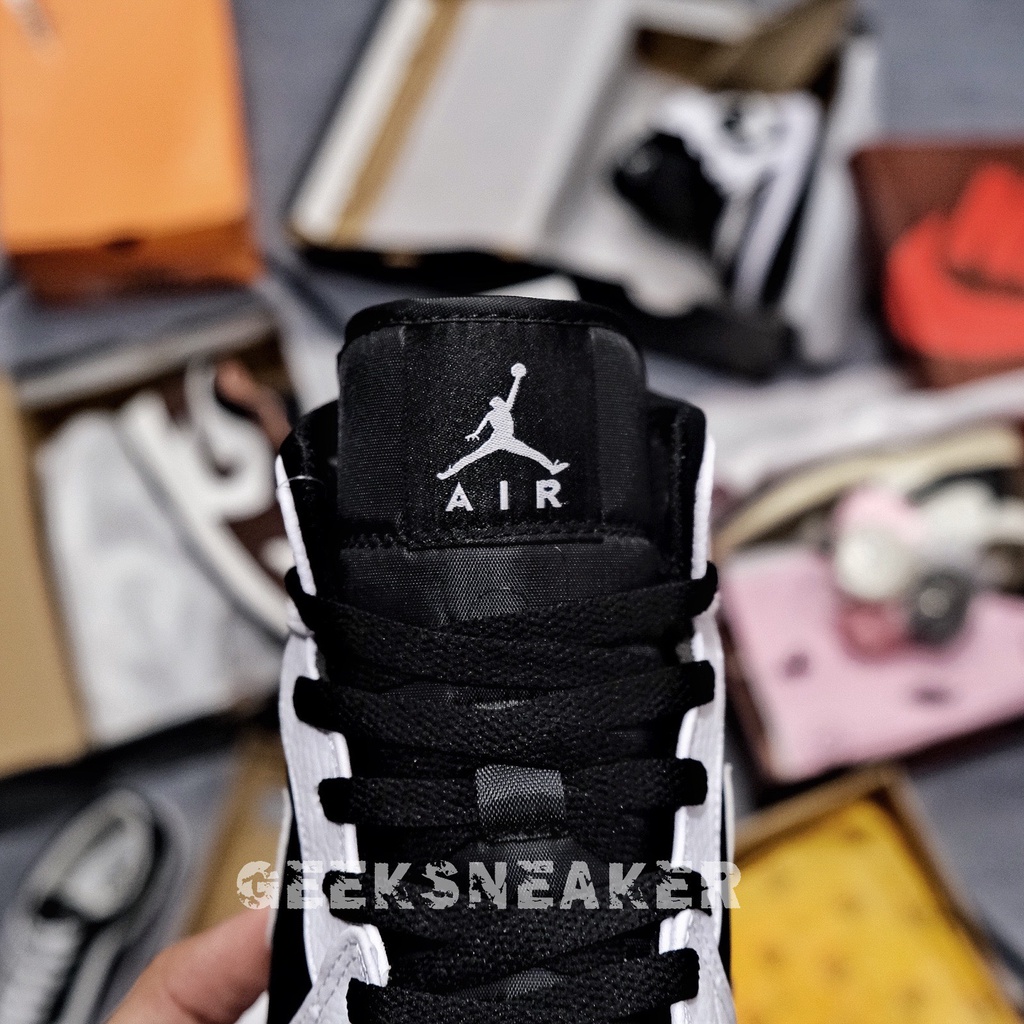 [GeeKSneaker] Giày Jordan 1 Mid Black White