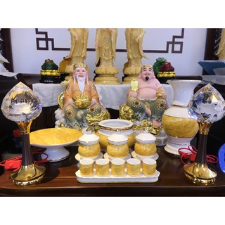 Tài địa ngồi rồng hổ dát vàng đá vàng áo gấm