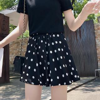 Chân váy ngắn họa tiết chấm bi nữ tính