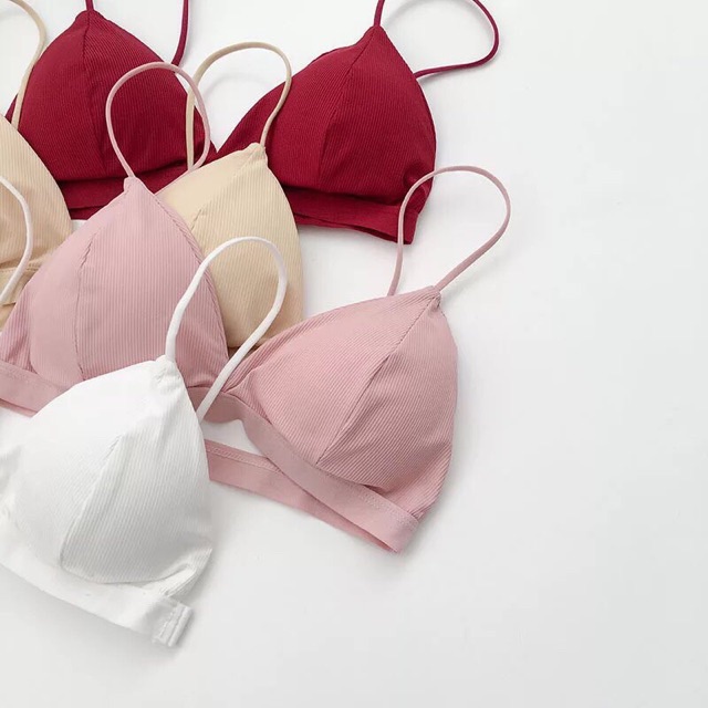 Áo bra đơn giản dễ phối đồ Sarah Lingerie