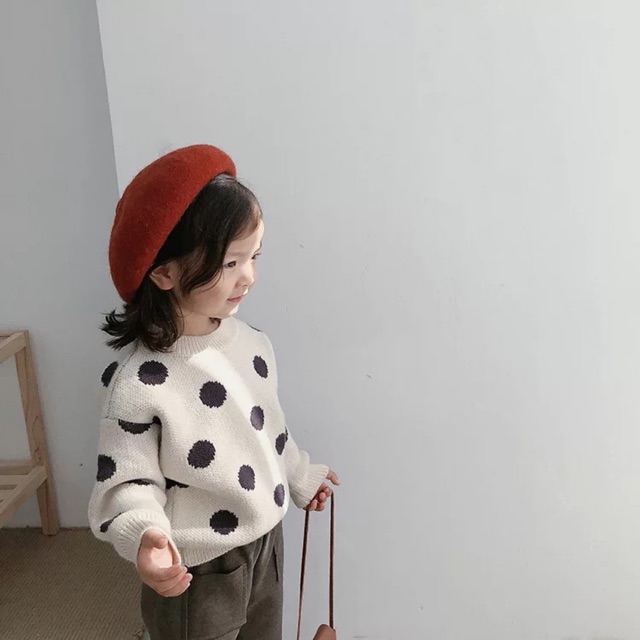 Áo len chấm bi