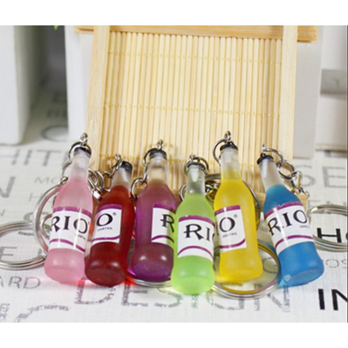 móc khóa. mẫu mới. shop giao màu ngẫu nhiên. hàng luôn có sẵn nha các bạn. nhanh tay đặt hàng nhé.
