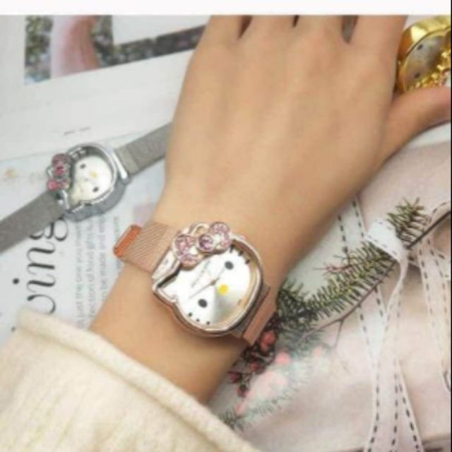 Đồng hồ SANRIO Hello Kitty kim loại màu Rose Gold siêu xinh