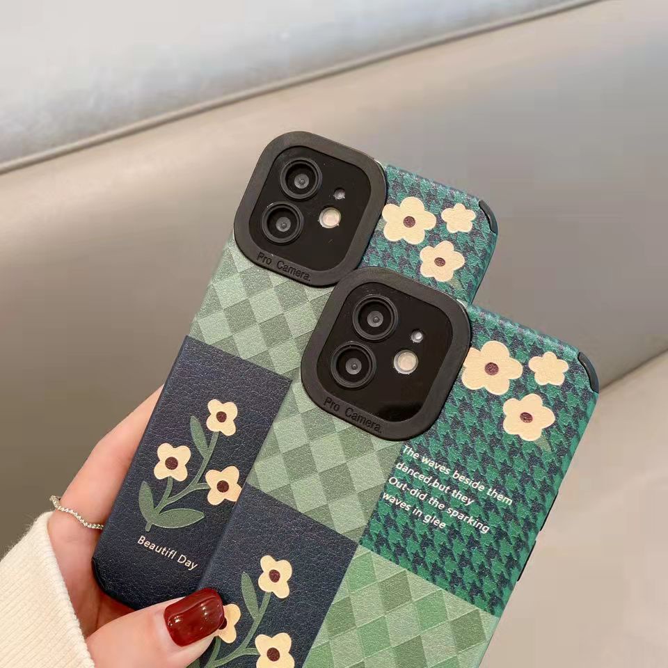 Ốp Điện Thoại Họa Tiết Hoa Đính Kim Cương Màu Xanh Lá Kiểu Retro Cho iPhone13 / 14promax 12 11 Niche x / xr
