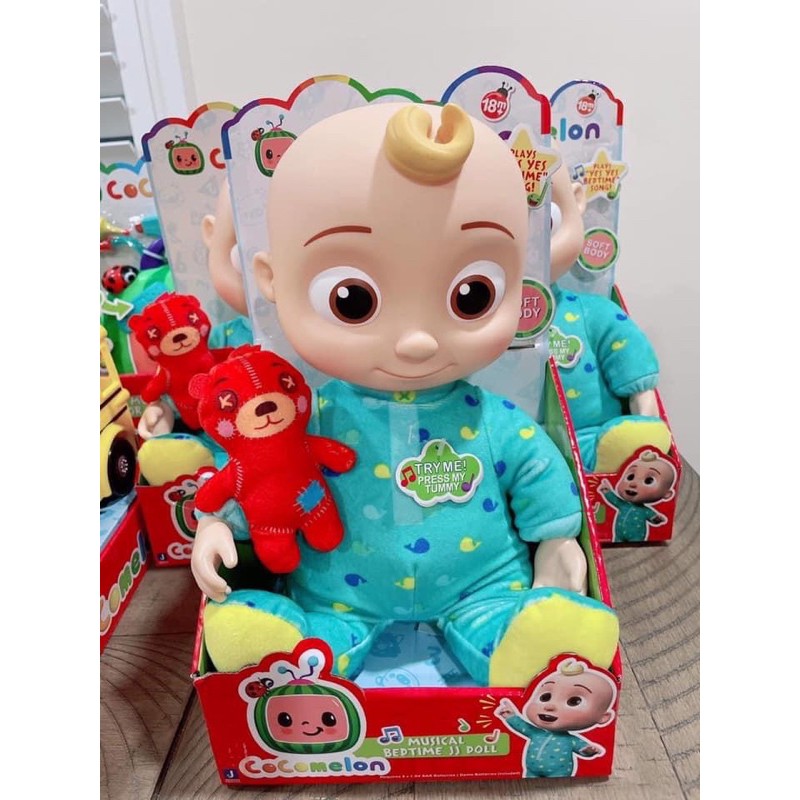 Đồ chơi em bé ôm gấu teddy Cocomelon của Mỹ có Nhạc