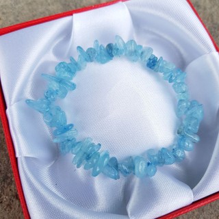 Vòng tay đá aqua hợp mệnh thủy, mộc