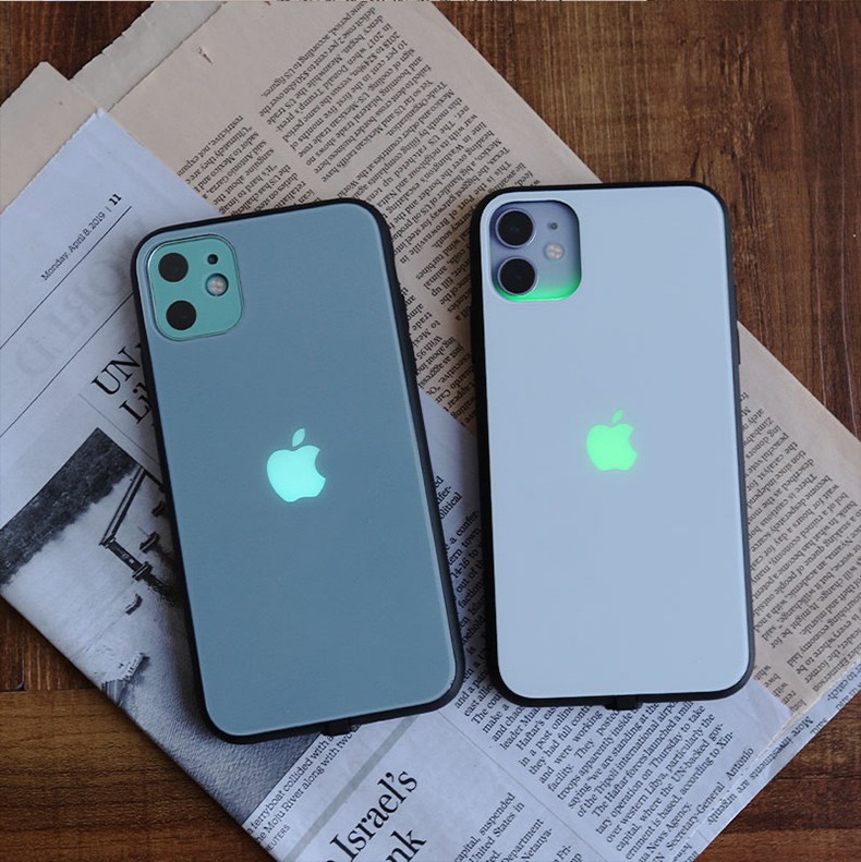 Ốp Điện Thoại Hình Ông Bà Lão Phát Sáng Độc Đáo Cho Iphone Xs Max