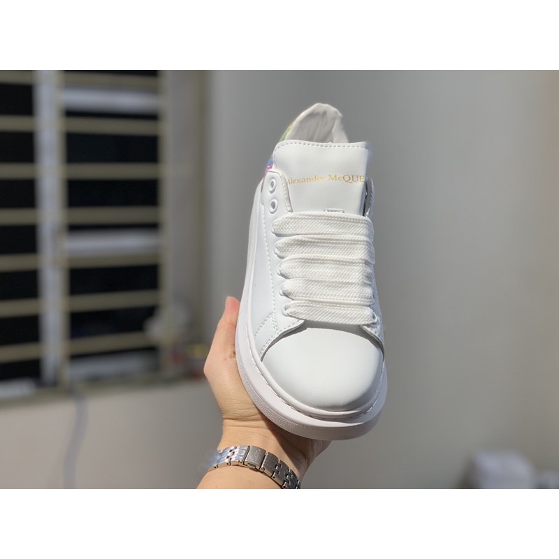 Giày thể thao/ Sneaker Mc Queen nhũ cầu vồng (Full box)