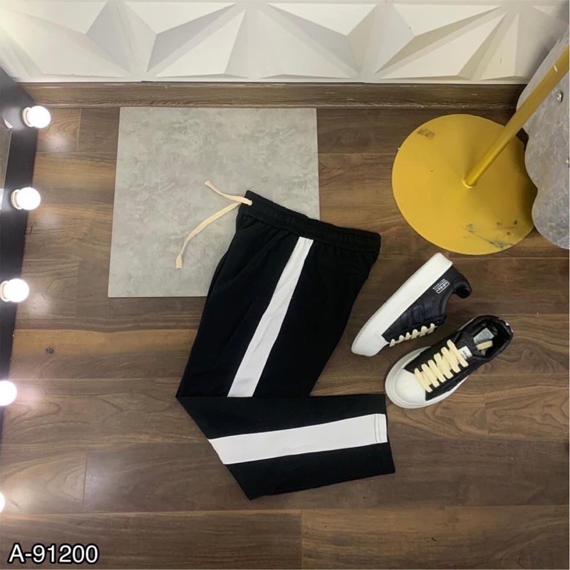 Quần dài thể thao nam . Quần thể thao nam sọc đơn giản . LINEN TUSUMO | BigBuy360 - bigbuy360.vn