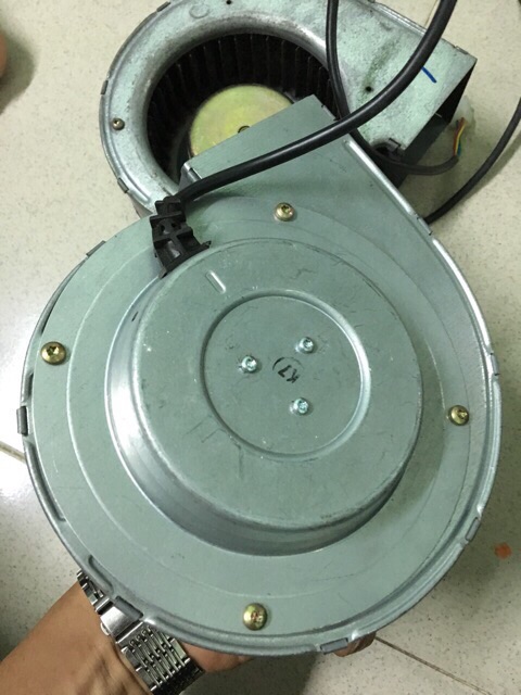 Quạt sò hút siêu mạnh của Đức chạy từ 6v -24v DC 33W tháo từ xe oto | BigBuy360 - bigbuy360.vn