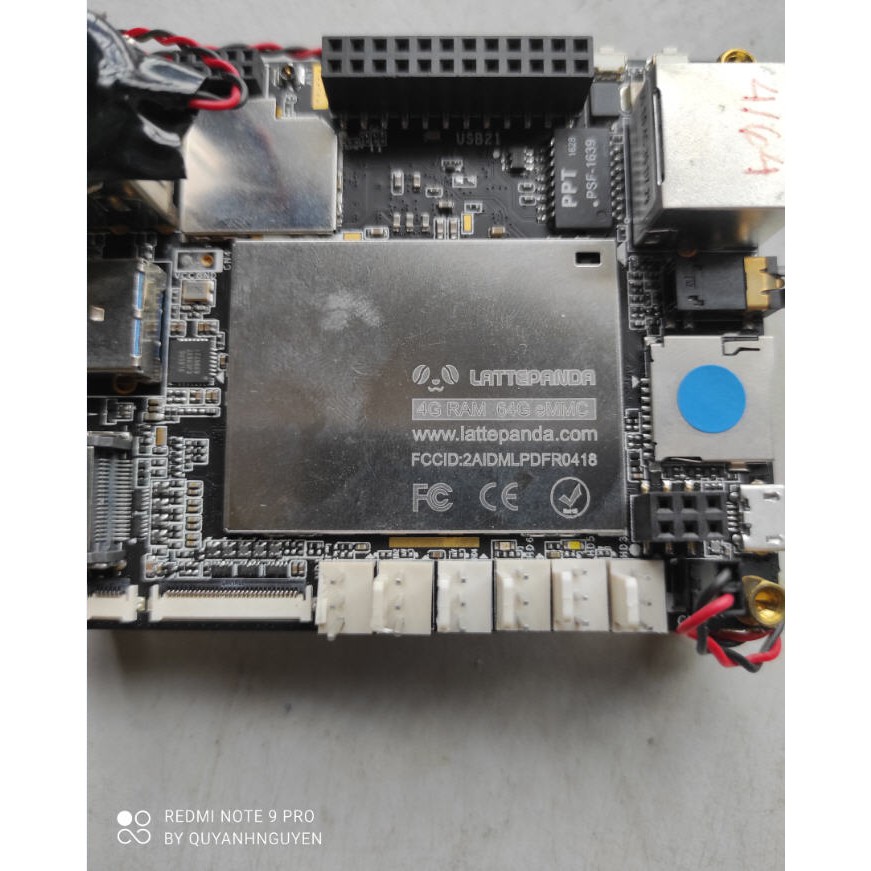 Máy tính nhúng LattePanda 4 GB RAM và 64 GB bộ nhớ trong | BigBuy360 - bigbuy360.vn