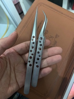 Nhíp lỗ gắp mi