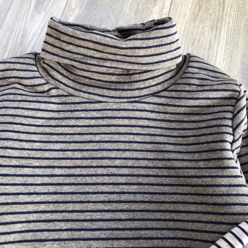 Áo giữ nhiệt bé trai cao cổ lót nỉ dày ấm