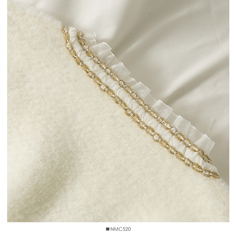 Áo Khoác Dạ Ép Lông Thỏ Siêu Mềm Mịn Viền Bèo Cúc Ngọc