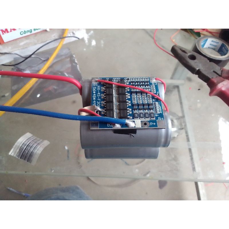 ẮC QUY PIN LIFEPO4 12.8-6.2AH MAX 60A KHỞI ĐỘNG XE MÁY